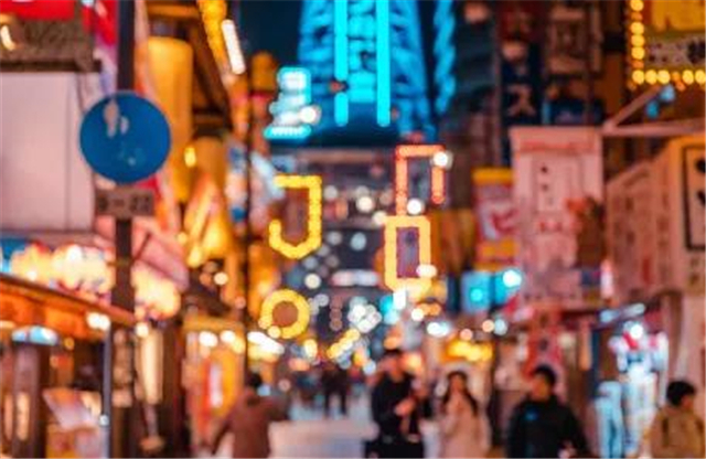 不同年代“逛街”的方式，你都见过哪几种?