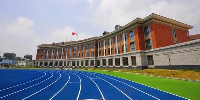 2020年买房，房子离这3个地方越近，未来越有潜力，买到的人都笑了！
