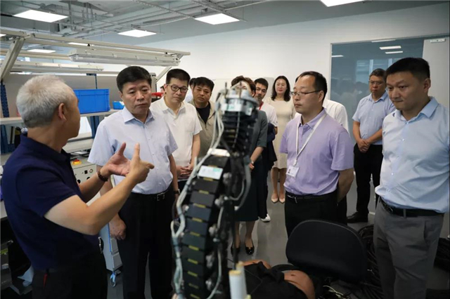 许昌市政府考察团莅临中骏集团考察调研