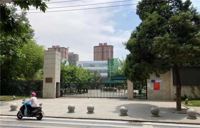 首付2万起，抢驻主城时代广场旁现房公寓！