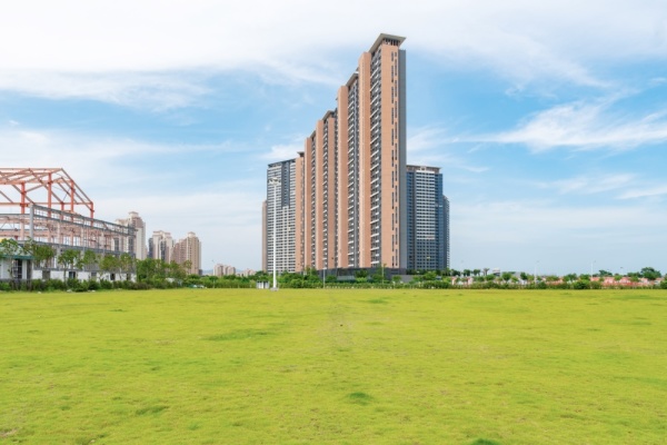 雅居乐·铂爵郡丨城市向上，生活向湖，领略湖居新时代